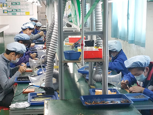 連接器制造商流水線(xiàn)