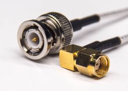 BNC線直式公頭轉(zhuǎn)SMA彎式反極公頭RF線材接RG316