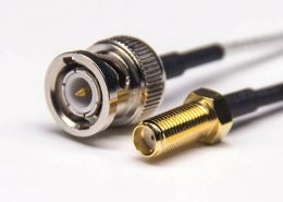 BNC監(jiān)控線180度公頭轉(zhuǎn)SMA180度母頭接RG316線