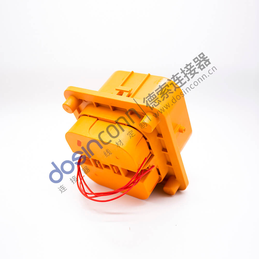 MSD-connector-032